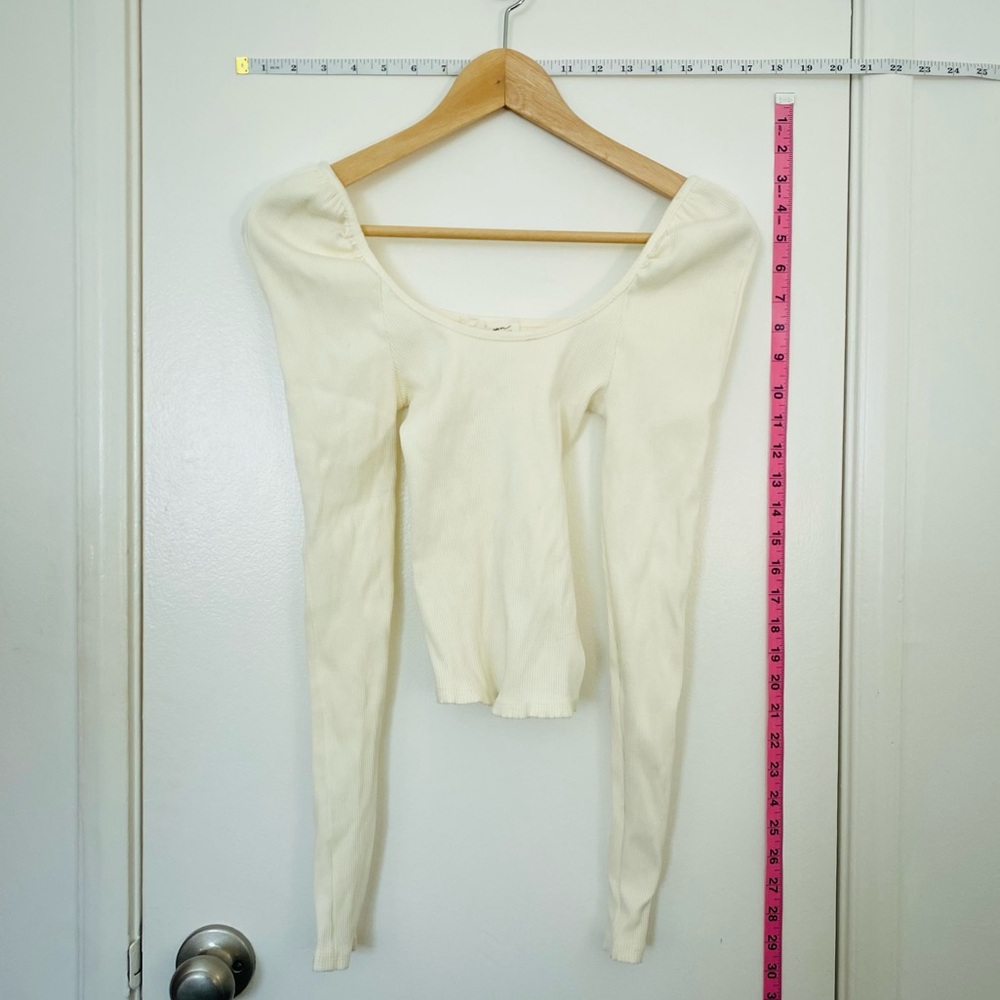 Carly Jean Los Angeles (CJLA) Off-White Ribbed Scoop-Neck Long Sleeve